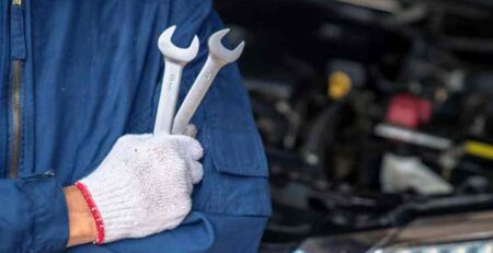 Navigating the Heat: A Battery Expert's Guide to Top Car Battery Brands in the UAE